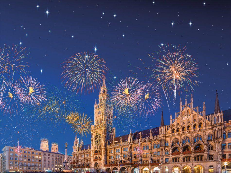 München Feuerwerk am Rathaus
